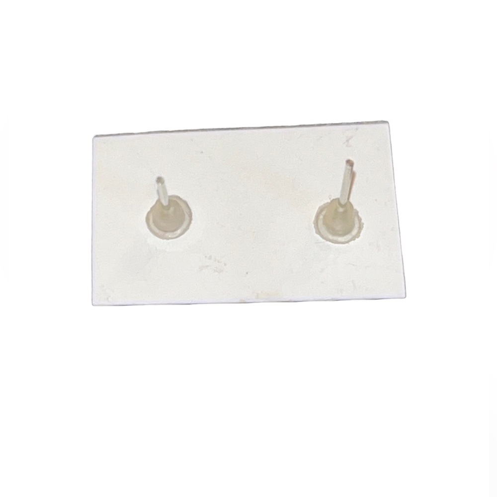 •Diamond Gem Stud Earrings• - Picture 5 of 5